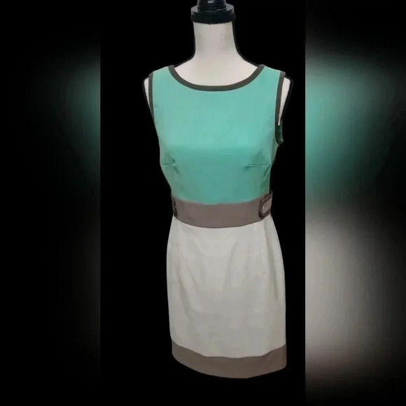 Roz & Ali Dresses & Skirts - Roz and Ali Color Block Dress Barn Dress NWT Size 6
